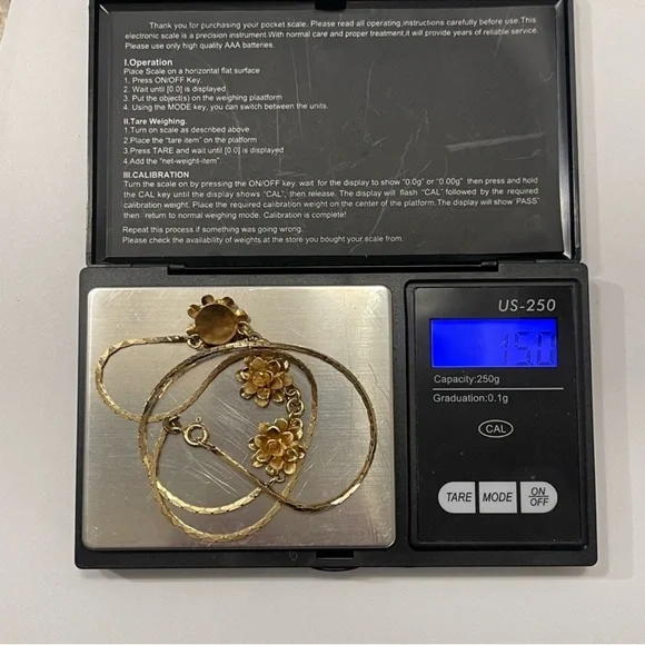 Elegant 14k Solid Italian Yellow Gold Floral Necklace! RARE! - Picture 5 of 8